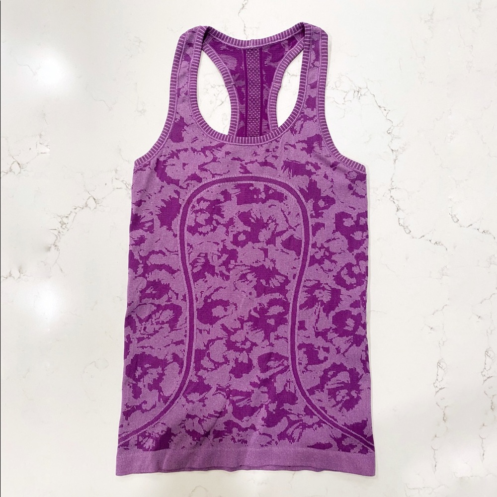 Lululemon tank top - hardly worn